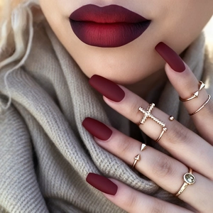 Matte Wine Red Press On Nails Frosted Ballerina Coffin Shape ABS Plastic Full Cover Fake Nails For Women Simple Chic