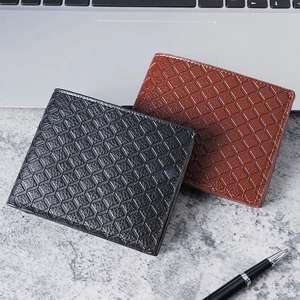 Portafoglio classico da uomo con trama intrecciata nei colori nero e marrone
