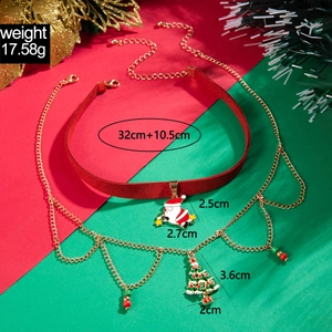 Size specifications for Christmas velvet choker and bead necklace with santa and tree