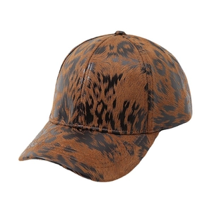 Classic leopard print baseball cap for women with wide brim and structured crown