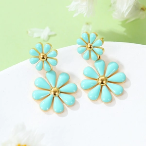 Daisy flower earrings in light blue enamel and 18k gold plated stainless steel