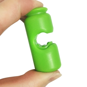Green plastic food bag sealer clip with press-on design for moisture-proof storage