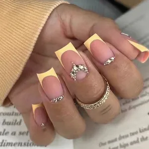 French Gradient Yellow Matte Press On Nails With V-Shape Rhinestone Long Square Fake Nails For Women Elegant Fashion