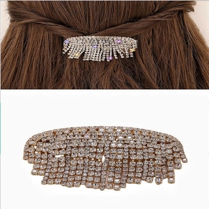Pince à cheveux dorée à pompon de strass brillants pour une coiffure élégante style coréen