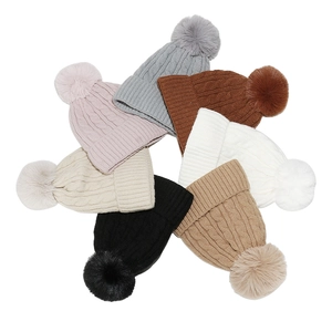 Bonnets d'hiver en tricot avec pompon en plusieurs couleurs et doublure polaire chaude
