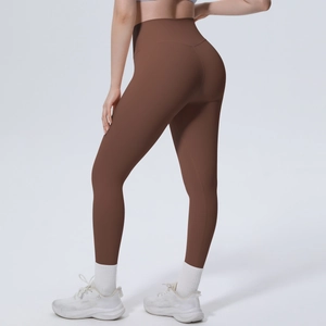 Rückansicht der kaffeebraunen High-Waist-Leggings mit Push-up-Effekt und Formgebung