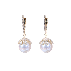 French vintage gold pearl earrings with sparkling zircon crystals in a refined design