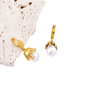 French style gold plated pearl earrings with water drop pearls and metal claw setting
