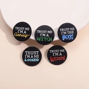 Funny English Text Trust Me I'm Zinc Alloy Round Enamel Badge Brooch For Clothing Backpack Unisex Geometric Jewelry Pin