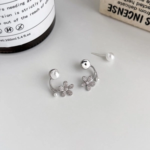 Elegant silver flower stud earrings with sparkling zircon petals and a central white pearl