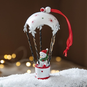 Nordic metal snowman hot air balloon Christmas tree ornament with festive snow scene