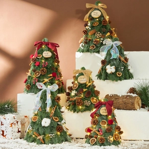 Mini Albero Di Natale Artificiale Scrivania Con Pigne Arancia Essiccata Cannella LED Luce Ornamento Natalizio Tavolo