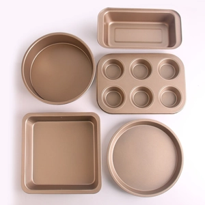 Five-piece rose gold carbon steel baking set with non-stick coating for cakes and pizza