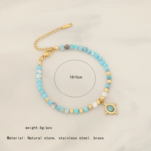 Detail of natural stone beaded bracelet with 18+5cm length and stainless steel clasp