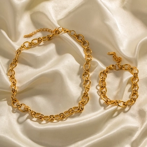 Set collana e bracciale in acciaio inossidabile placcato oro 18K su seta