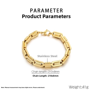 Detail of gold stainless steel men's chain bracelet with dimensions and texture