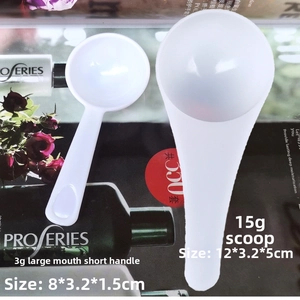 Detailed comparison of 3g and 15g white plastic measuring spoons with specific dimensions
