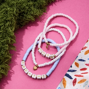 Ensemble de bracelets en perles roses et bleues avec étoiles et perles GROW BREATHE