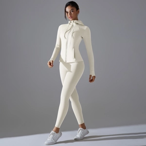 Set yoga donna bianco crema con giacca con cappuccio e leggings a compressione a vita alta