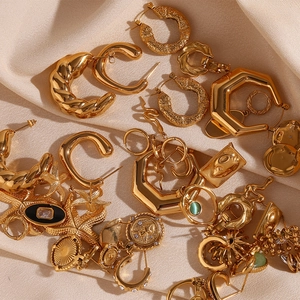 Detailed collection of vintage 18K gold plated stainless steel hammered texture earrings