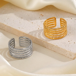 Minimalist 5-layer 18K gold plated stackable stainless steel open rings with hammered texture