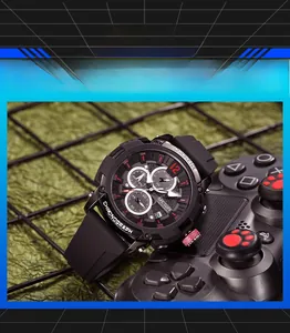 Détail du cadran de montre de sport multifonction avec accents rouges sur une manette