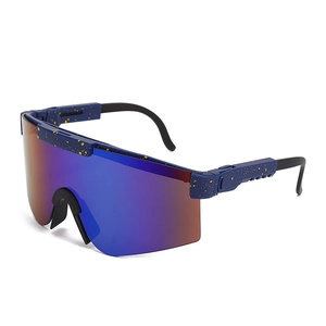 Blaue Radsport-Sonnenbrille mit mattem Farbspritzer-Rahmen und lila Spiegelgläsern