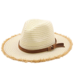 Chapeau fedora en raphia beige avec bord à franges et sangle en cuir pour protection solaire