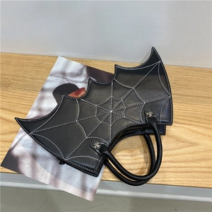 Gotische Fledermausflügel PU Leder Handtasche, einzigartige Halloween Stil Tasche Schultertasche.