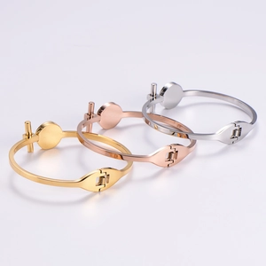 Minimalist T-shaped stainless steel bracelets in gold, rose gold, and silver finishes