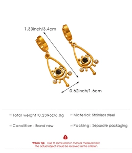 Details zu Abmessungen und Material der vergoldeten Evil-Eye-Ohrringe im Tropfen-Stil