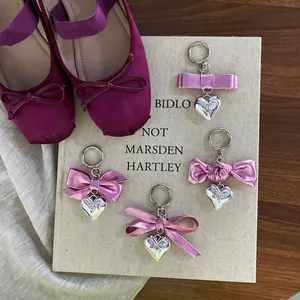 Sweet Magenta Bowknot Silver Heart Keychain Fashion Bag Charm For Women Girls Electroplated Metal Satin Pendant Gift