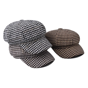 Houndstooth Newsboy Cap For Women Shiny Satin Retro Plaid Octagonal Hat Fashionable British Style Painter Beret