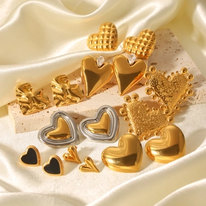 Heart Shape Stud Earrings Stainless Steel 18K Gold Plated Waterproof Liquid Metal Texture Minimalist Jewelry For Women