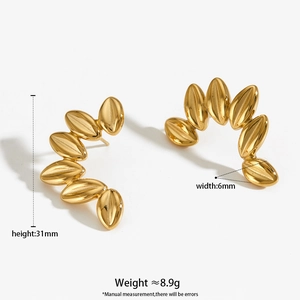 Polished 316L stainless steel gold C-shaped earrings with fan leaf-like textured design