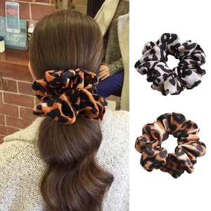 Retro leopard print scrunchies set in silk satin for high ponytail hairstyles for women