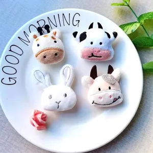 Broche En Peluche Animale De Dessin Animé Girafe Vache Lapin Épingle Décorative Souple Pour Vêtements Sac À Dos Chaussettes