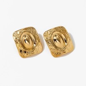 Golden rectangular hammer-textured earrings with smooth oval center on white background