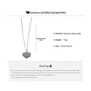 Spécifications détaillées de la taille du collier avec pendentif cœur en titane