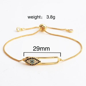 Detailed view of evil eye safety pin bracelet with weight 3.8g and length 29mm specs