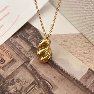 Minimalist 925 silver irregular gold pendant necklace with a polished swirl design