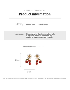 Detail showing dimensions of 2.5x1.4cm and 5.9g weight for the flower berry earrings