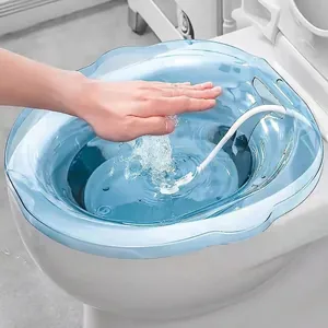 Bain de siège bleu transparent pour toilettes avec douchette pour soins post-partum