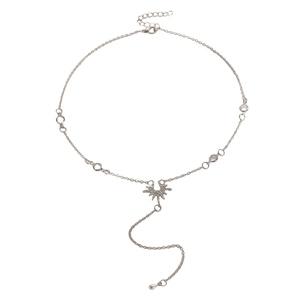 Collier en Y argenté avec pendentif étoile et cristaux clairs sur chaîne fine en métal