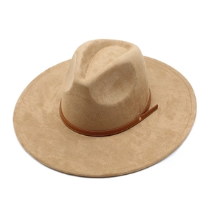 Chapeau Fedora classique en daim kaki avec bande en cuir marron et rivet doré élégant