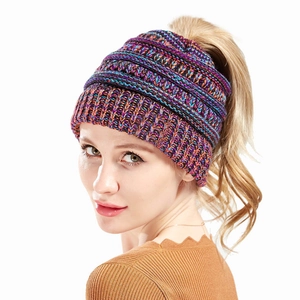 Women Winter Warm Acrylic Knit Beanie Hat With Ponytail Hole Messy Bun Multi-Colored Marled Knitted Skull Cap Outdoor Casual Headwear