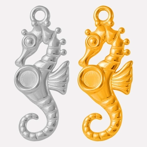 Close-up of seahorse-shaped 304 stainless steel pendants in silver and 18K gold finish