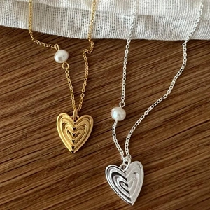 925 Sterling silver heart necklace with pearl detail in gold and silver finish