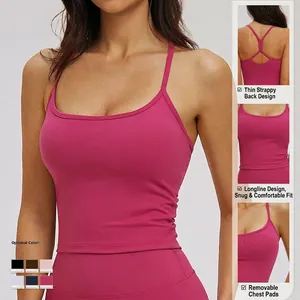 Débardeur de yoga fuchsia avec doubles fines bretelles et dos nageur sport