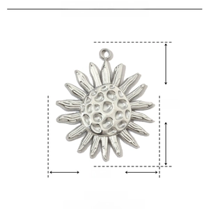 Detailed dimensions of silver sunflower stainless steel pendant, 27mm x 23mm size